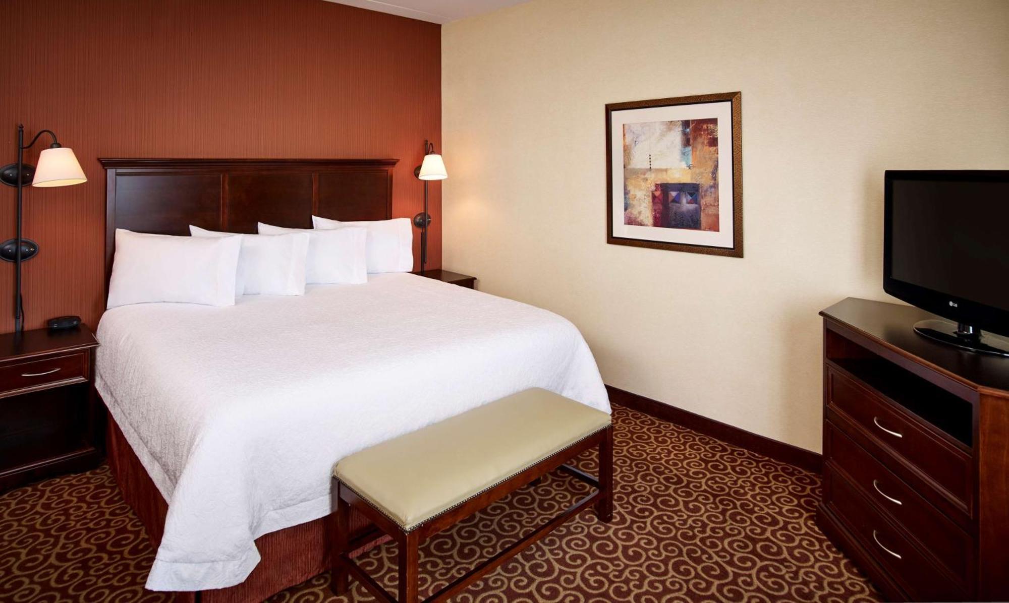 Hampton Inn By Hilton North Bay Exterior photo